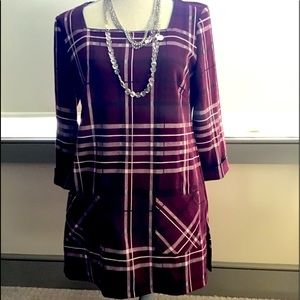 Cleo Burgundy/black/white tunic. Worn once. In like new condition.